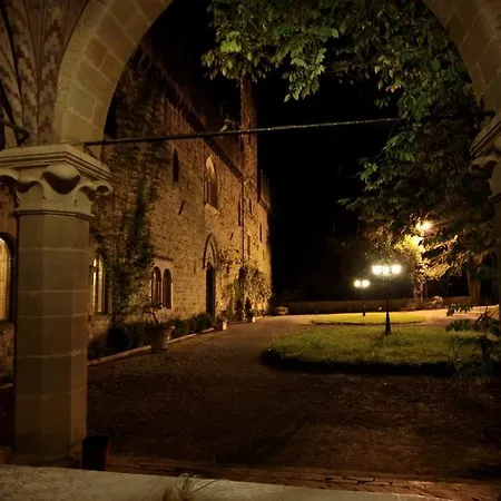 Castello Dell'oscano Feriegård