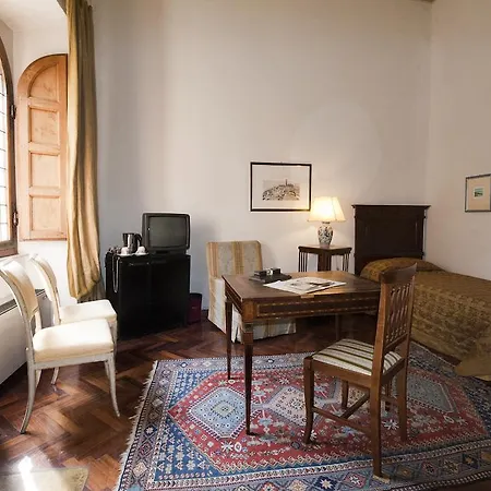 Castello Dell'oscano Feriegård *