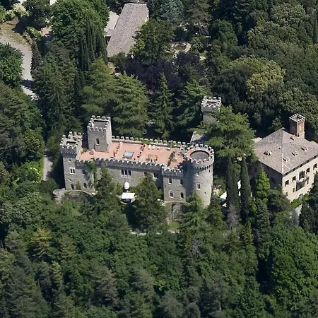 Castello Dell'oscano ファームステイ *